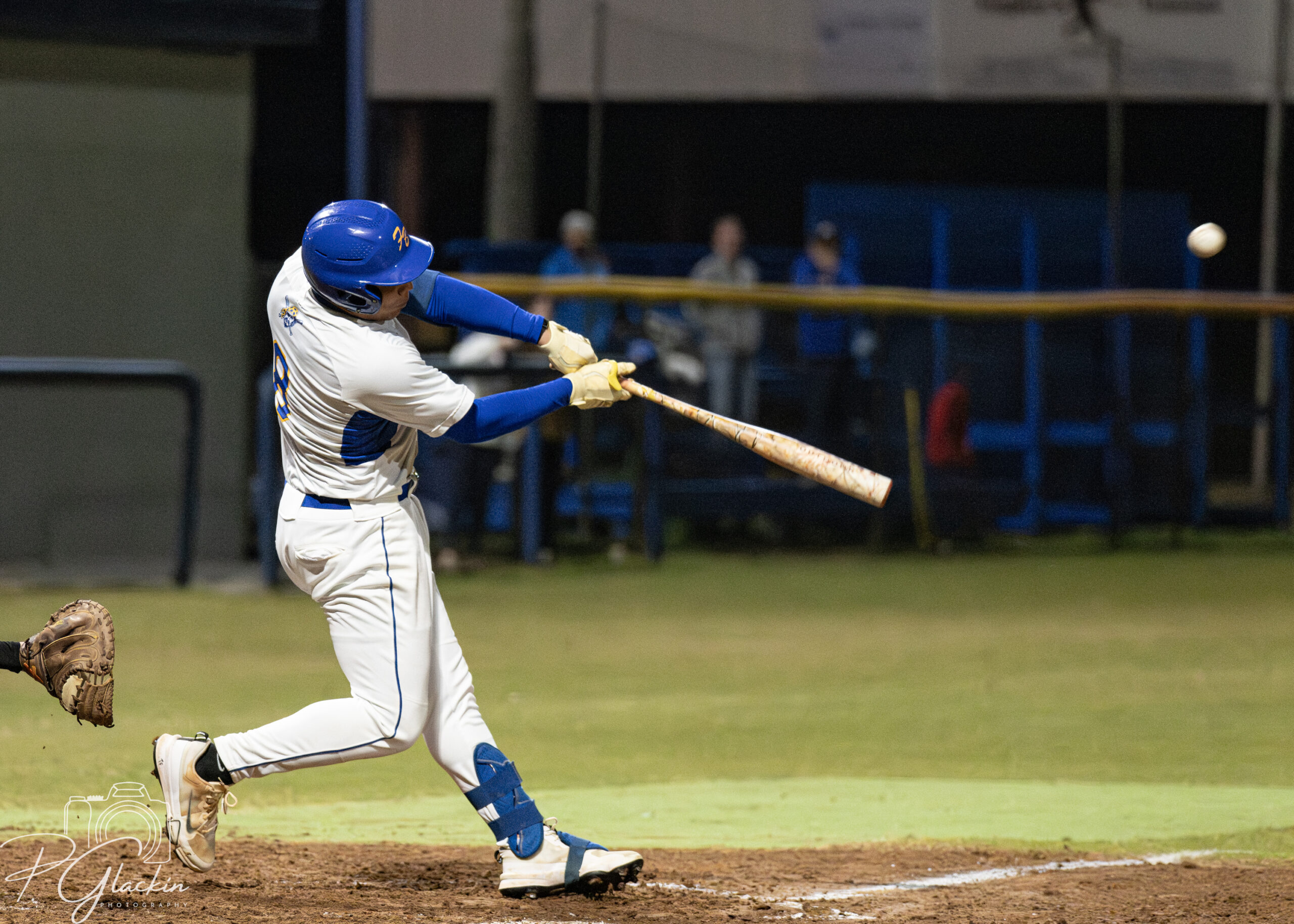 Pirates off to 4-1 start The Pirate baseball team hosted Sandalwood on Tuesday. Photo by Penny Glackin