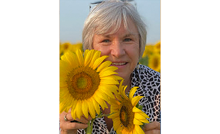 Debi Lander headshot Debi Lander