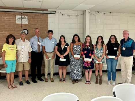 Nassau Sport Fishing Association Awards $22,000 in scholarships Scholarship Committee Members Marilyn Mrozek and Heath Whittle with NSFA President Sean Person; scholarship recipients Brady Steffen, Abi Fiske, Ruby Shaw, Makayla Parkerson, Elizabeth Killmeyer and Emilia Dupee; and Scholarship Chair Joe Wise. Photo courtesy NSFA